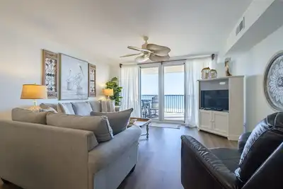 Image de ** Économies d'octobre ** Dans Gulf Front Wind Drift Condo avec une vue magnifique