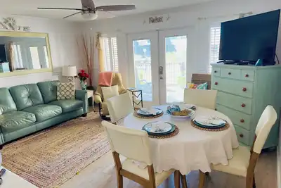 Image de Tranquille, confortable et pratique; Condo de plage au 1er étage @ Perdido Key