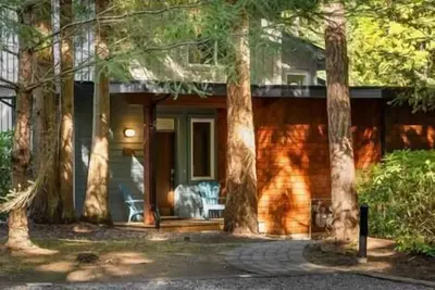 Image de Maison de ville de luxe dans la forêt -5 min de la plage