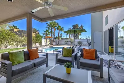 Image de Cool Modern Pool & Spa, 2 chambres + maison privée