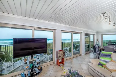 Image de 3br Modern Beachfront w / Stunning Ocean Views Sleeps 10 \"Fall Special\"
