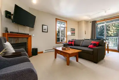 Image de Marcher à tout! Maison de ville spacieuse Granite Court 402