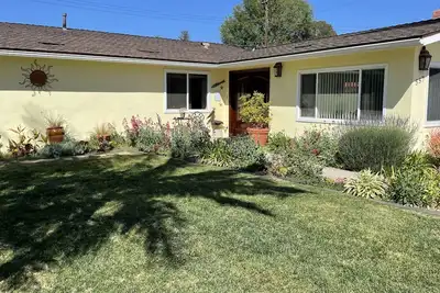 Image de Confortable Remodeled retraite familiale à quelques minutes des attractions Sb!