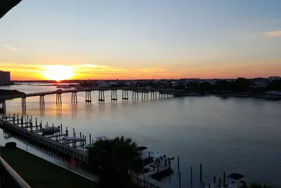 Image de Les plaisanciers rêvent d'un condo sur l'accès à la plage Old River