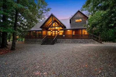 Image de De grands espaces ouverts une nouvelle construction de 4 chambres 3. 5 salles de bain Escapade familiale et prise Tesla!