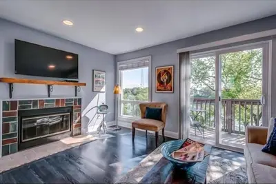 Image de Centre-ville de Nashville. Mignon et confortable, et en plein centre de tout!