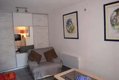 Image de Appartement De 75 M2 Sans Vis A Vis, En Plein Coeur De Ville  Avec Clim Et Fibre