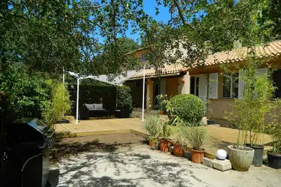 Image de Au coeur de la Provence, maison au pied des collines entre Aix pce et Cassis
