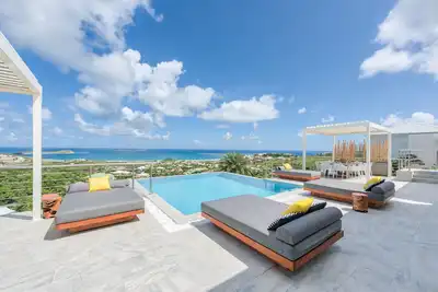 Image de Villa Turquoze, une Vue Exceptionnelle sur la Baie Orientale