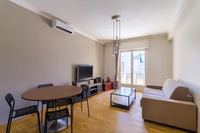 Image de Juan les pins - Bel appartement climatise de 80 m2