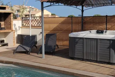 Image de Villa 5* pour 6/7 pers. 200 m plage, clim, piscine chauffée, spa haut de gamme