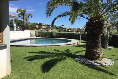 2 p confortable 2 pers à Sainte Maxime La Nartelle\ncalme silence  piscine jardin