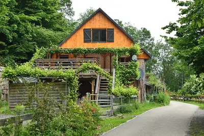 maison année 1840 en pleine nature, havre de paix idéal groupes ou familles
