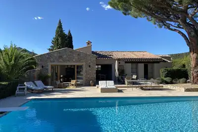 Image de Charmante villa vue mer climatisée avec piscine privée chauffée, jardin 1500m²
