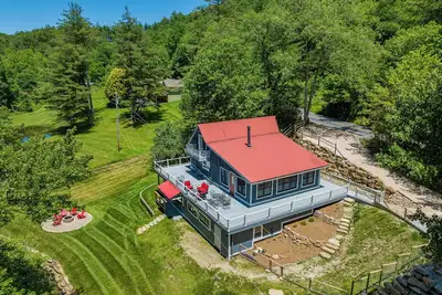 Image de Bearfoot Retreat, Streamside Home, animaux acceptés et à seulement 8 minutes des caissiers