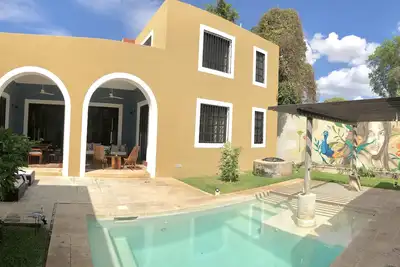 Image de Maison rénovée du 18ème siècle. Parfait mélange de moderne et historique!