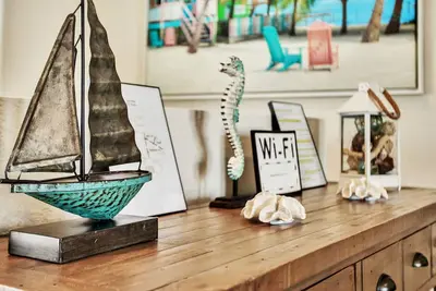 Image de Vente Sept / Oct! À 300 Pieds De La Plage - 14 Personnes - Piscine CHAUFFÉE - Vin Gratuit!