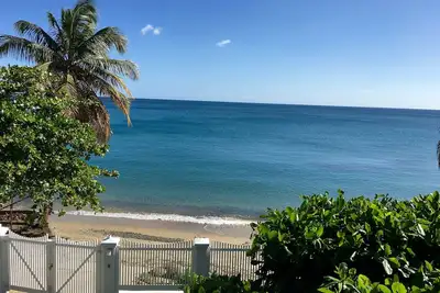 Image de Beachfront Gated \"Beach Bliss\" House, directement sur la plage