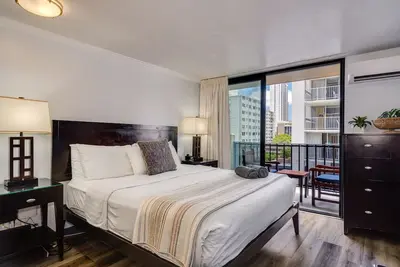 Super incroyable offre de dernière minute pour King Bed w / Kitchenette