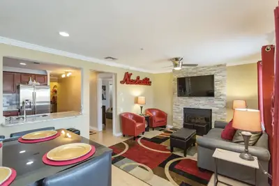 Image de Nouvelle Liste! Luxe Downtown Nashville 2 chambres / 2 salles de bain complète Condo sur la rivière