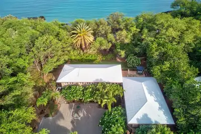 Image de Directement sur la baie de Waialea! Plage de sable blanc - parfaite pour les familles