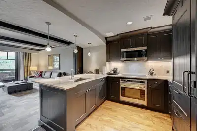 Image de Million $ 2br Luxury Resort Ski-in / out Residence ★★★★★ Ritz-Carlton Bg