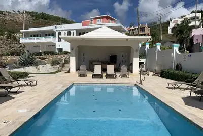 Image de Spacieuse maison fermée \"vue mer\" avec vue sur les Caraïbes