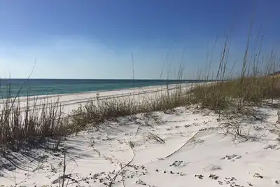 Image de Pelican Circle est Coastal Lakefront / Private Beach! !