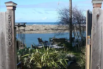 Image de Oceanfront spectaculaire avec vue sur l'océan, la rivière et les dunes de sable!