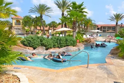 Image de Elite Town Home Villa avec piscines / Spa Regal Palms Resort-Wi-Fi gratuit / longue distance