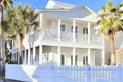 Image de Sud 30a - Beachside 5 Bd 3 Ba. Vues sur le golfe. Super accès à la plage et piscine privée