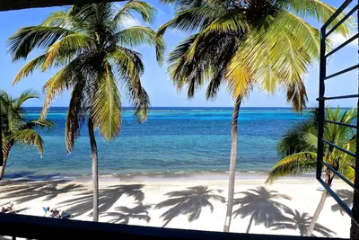Image de Reste Awhile au Sugar Beach. Idéal pour les familles. Payer pour 1 Br, obtenez le 2ième gratuitement