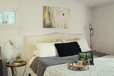 Image de Loft Scenic, escapade privée, kitchenette, Osu proximité, Willamette Valley