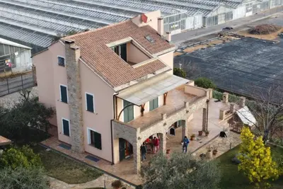 Image de 'a Cà du Ventu - Grand appartement dans la villa, qui devient sur demande un appartement de trois pièces.