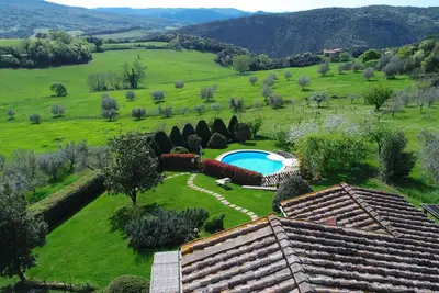 Toscane Villa avec piscine privée et jacuzzi pour lune de miel et des vacances d'été