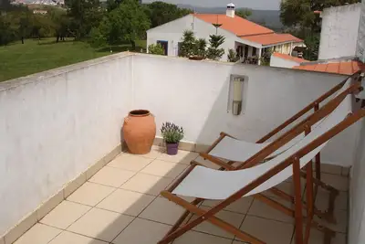 Image de Casa das Águas au milieu de la plaine de l'Alentejo