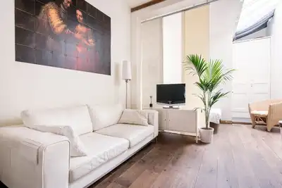 Image de Studio rez de chaussée dans le centre-ville d'Amsterdam.