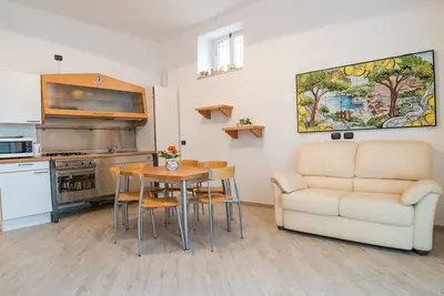 Image de Maison de vacances dans le centre de Bomerano, à deux pas du Chemin des Dieux.