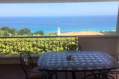 Image de Villa Querencia: Zambrone / Tropea -Air Cond. Wifi - Vue Mer- Les meilleurs couchers de soleil.