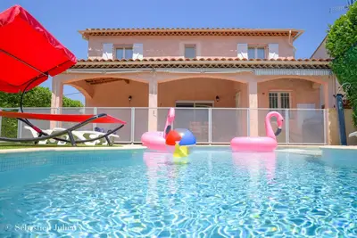 Image de Villa spacieuse – Climatisation – Piscine privée sécurisée – Proche plage & golf