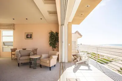 Image de \"Lax Beachhouse\" - Luxe, Sur le sable, près de Lax