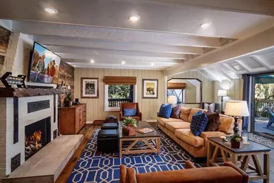 Image de Lodge de terrasse | Luxe 4bd / 4ba, Emplacement 14, Salle de jeux, Dock, Au Village