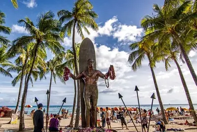 Image de Vue sur l'océan Gem au coeur de Waikiki, vacances de rêve hawaïennes Wifi et A / C gratuits