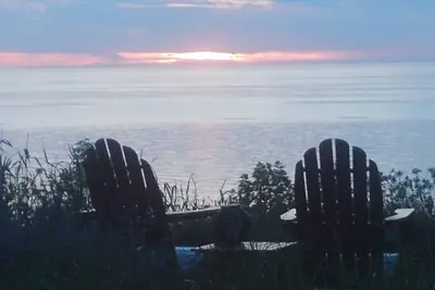 Image de Walk to Beach - Cozy Douglas Cottage - Près du centre-ville de Saugatuck