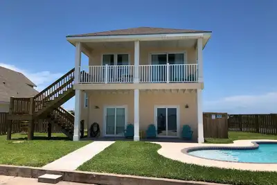 Image de Nouveau Calme Détente Pêche familiale Amusement avec une piscine.