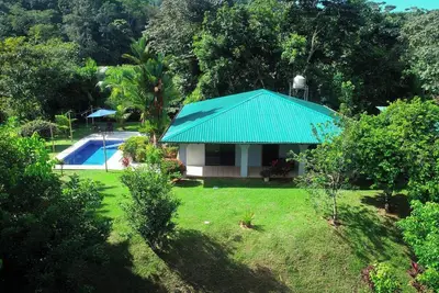 Image de Maison 2 chambres w / piscine privée et belle vue sur la montagne; 6 couchages