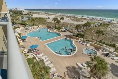 Image de 27 juillet disponible! ! Magnifique, front de mer, patio sur la plage