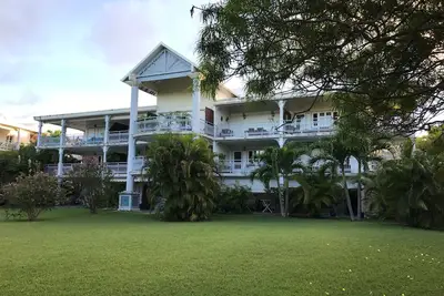 Belle appartement piscine proche mer neuf avec terrasse jolie vue jardin