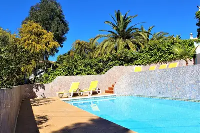 Image de Charmante villa près de la plage et Carvoeiro. Airea. wifi.