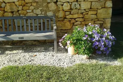 Image de Appartement romantique dans une ferme française du 17ème siècle